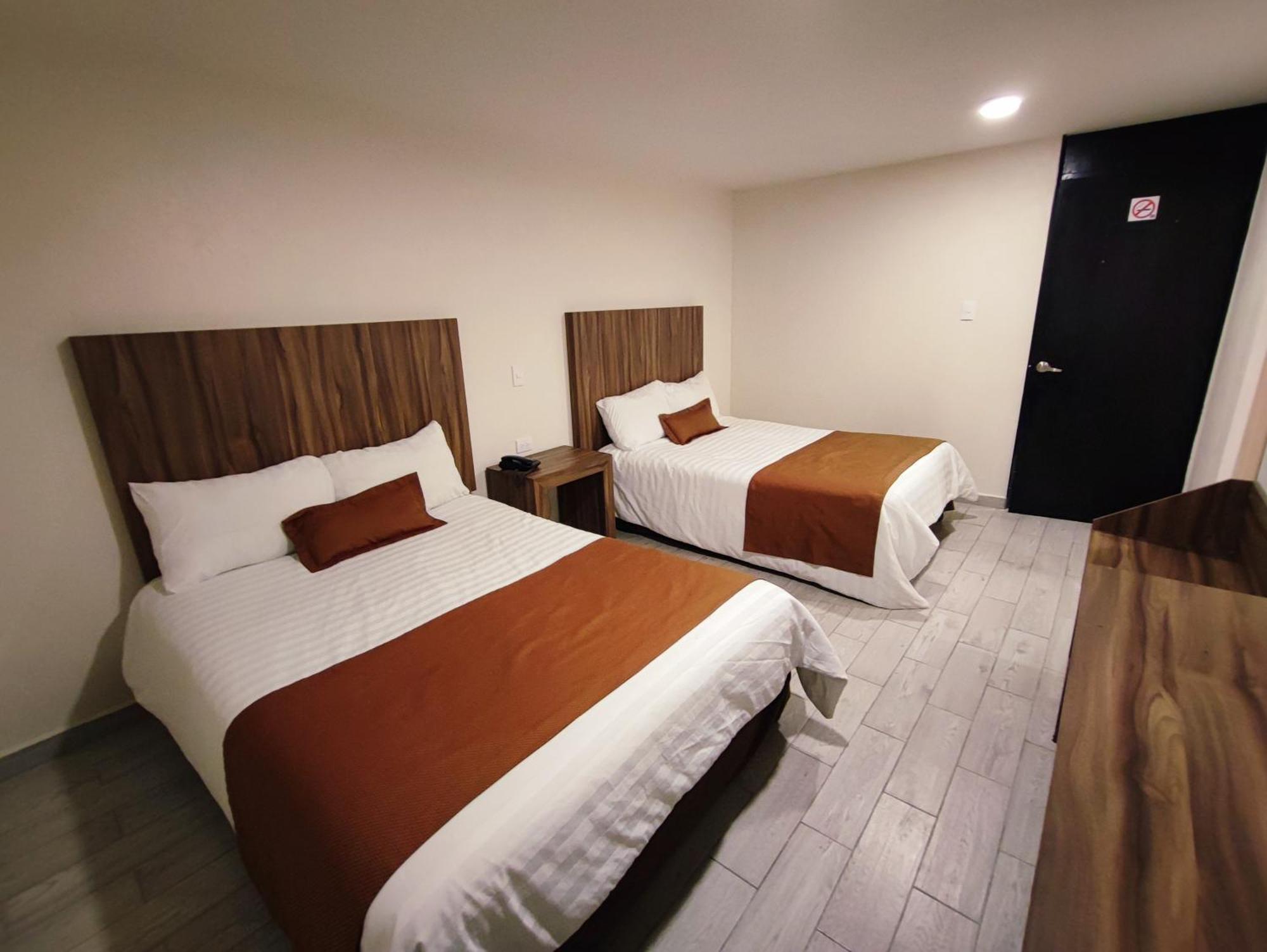 Hotel Plaza Morelos Toluca Exterior foto