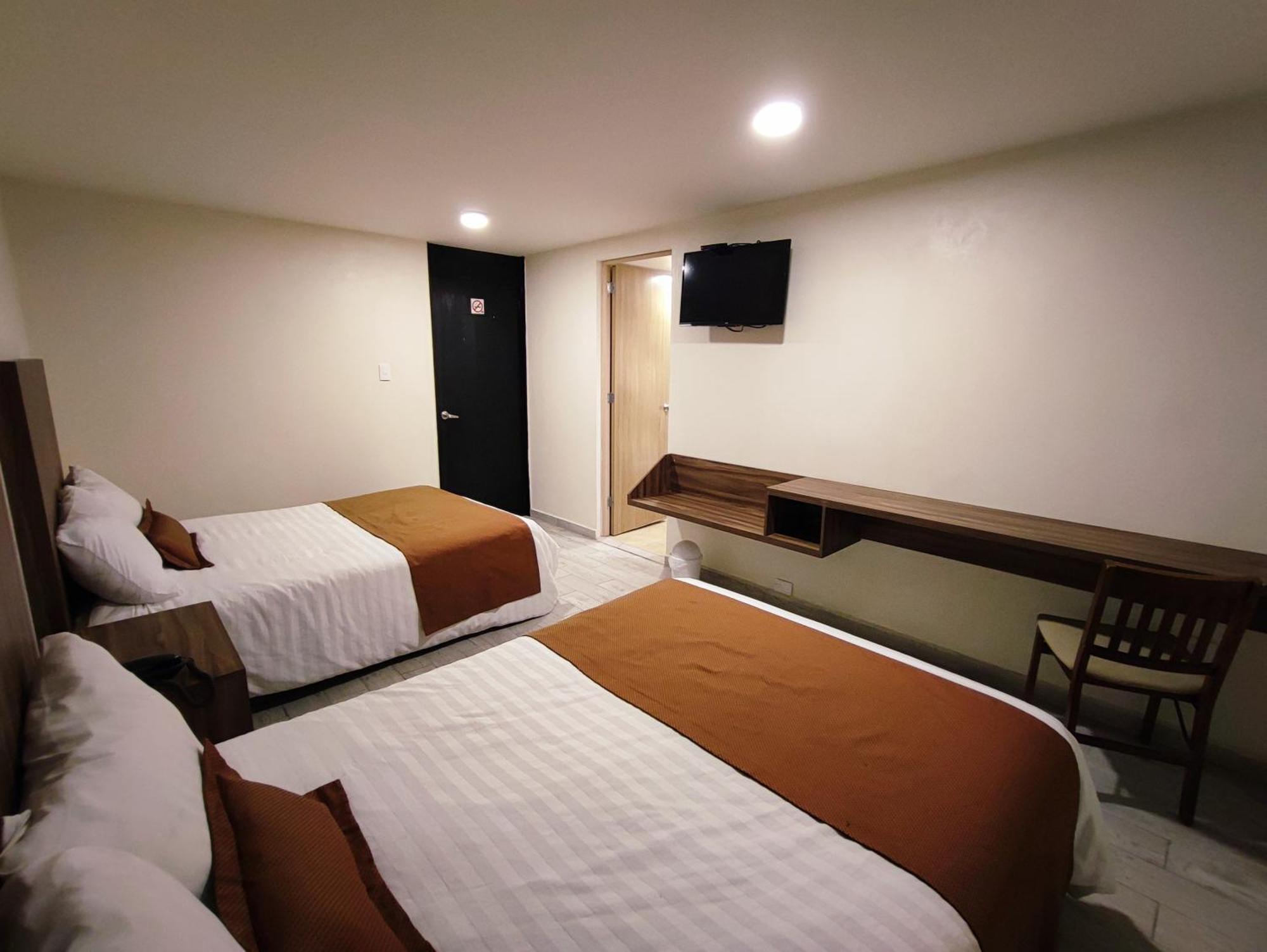 Hotel Plaza Morelos Toluca Exterior foto